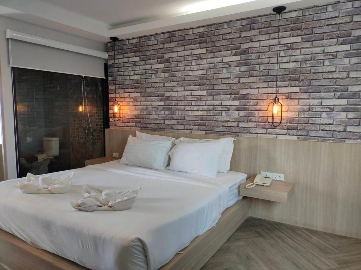 168 Studio Hotel Ubon Ratchathani Exterior photo
